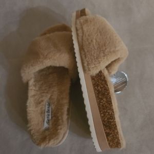 Alexis Bendel Women's Lori Comfort Platform Slides